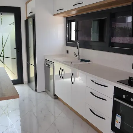 Villa Dream Pool- Garage Kusadası