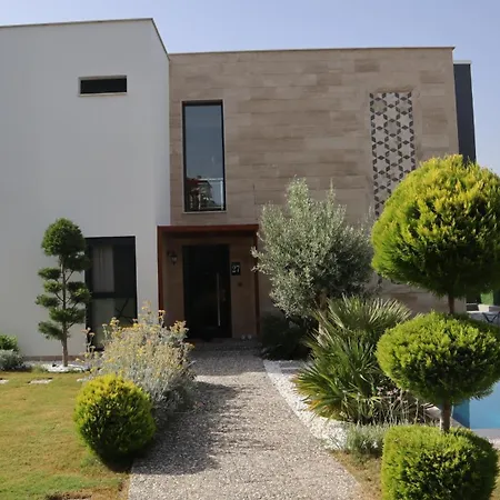 Dream Pool- Garage Villa Kusadasi