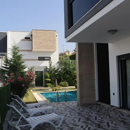Dream Pool- Garage Vila *