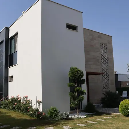 Dream Pool- Garage Vila *