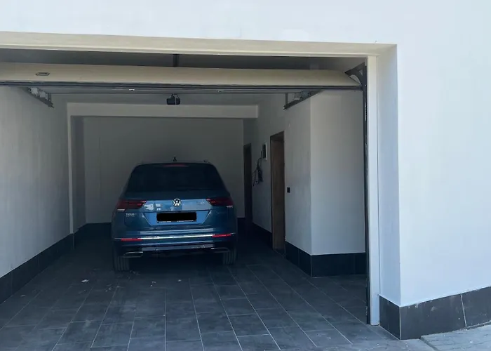 Dream Pool- Garage Villa