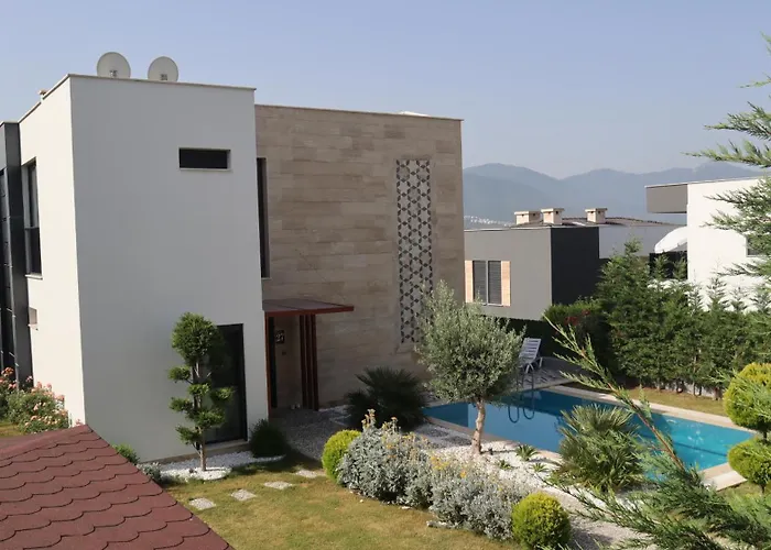 Dream Pool- Garage Villa